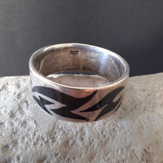 Tribal Pattern Sterling Silver Band Ring
